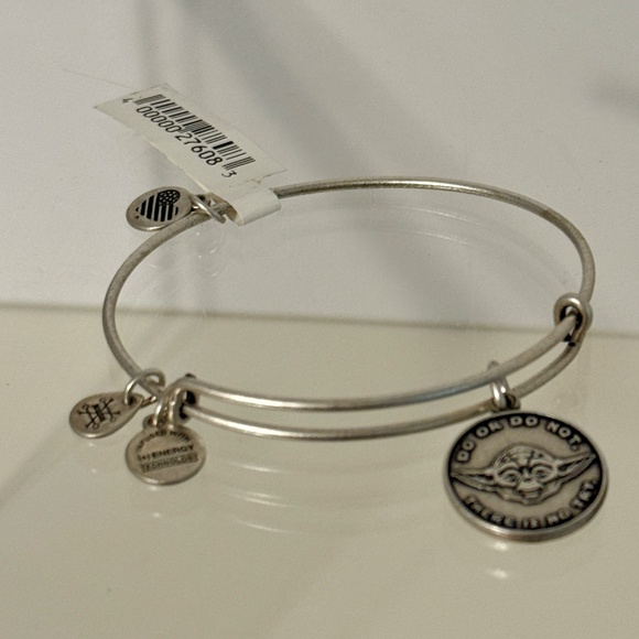 NWT Alex and Ani Star Wars Yoda Bracelet - Picture 2 of 7